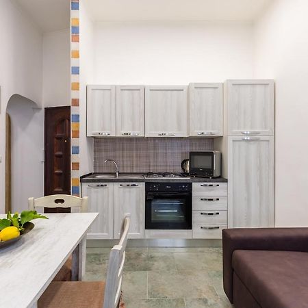 Gelso Complex Studios And Flat By Napoliapartments Ngoại thất bức ảnh
