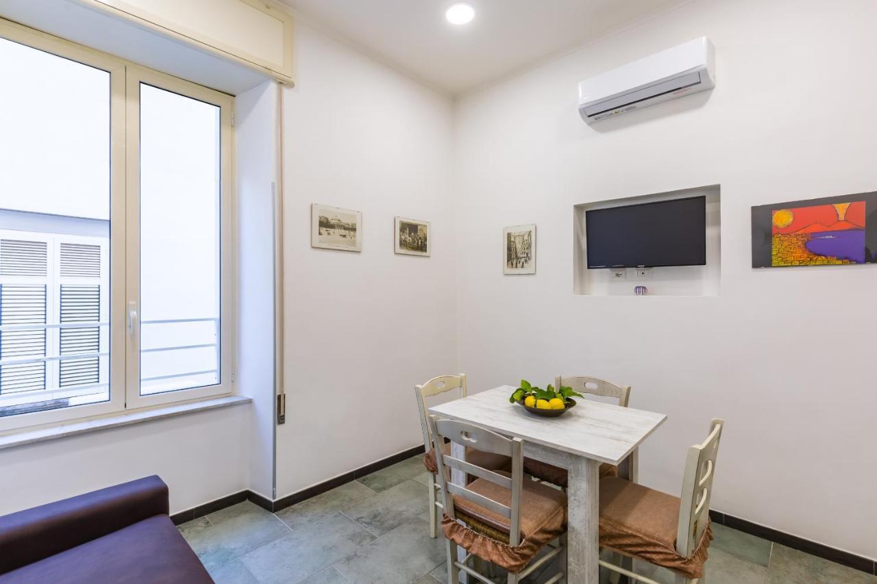 Gelso Complex Studios And Flat By Napoliapartments Ngoại thất bức ảnh
