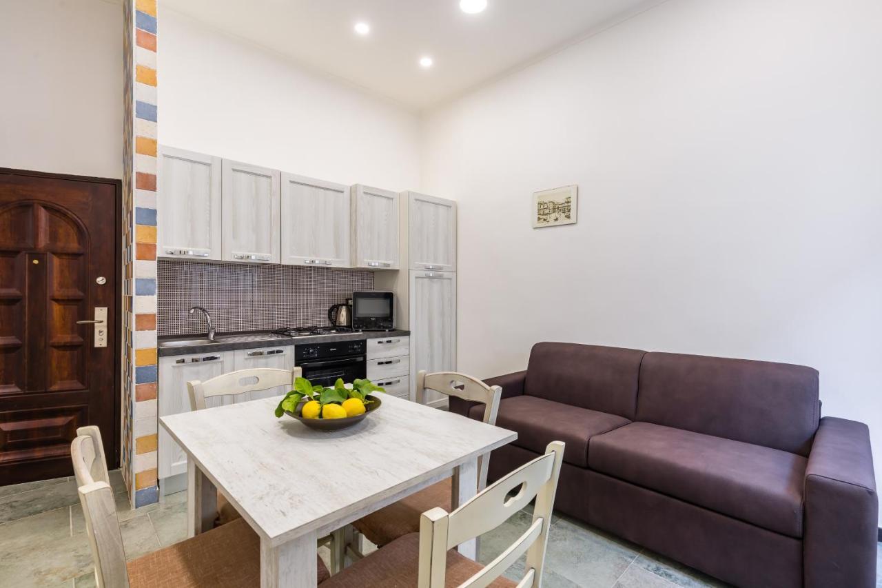 Gelso Complex Studios And Flat By Napoliapartments Ngoại thất bức ảnh